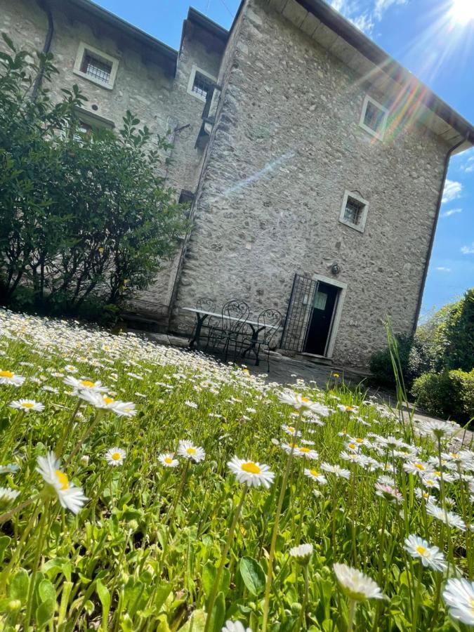 Borgo Caiar Apartment Caprino Veronese Bagian luar foto