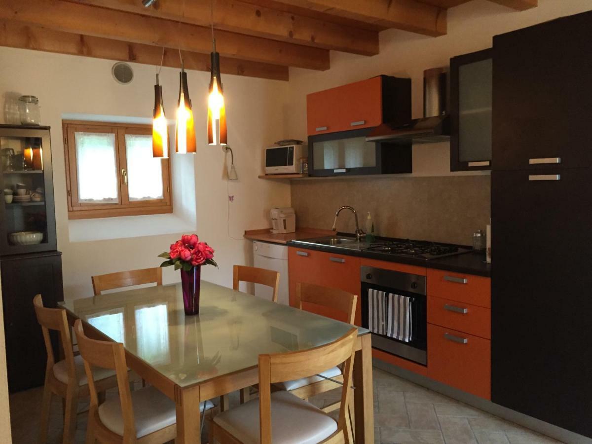 Borgo Caiar Apartment Caprino Veronese Bagian luar foto